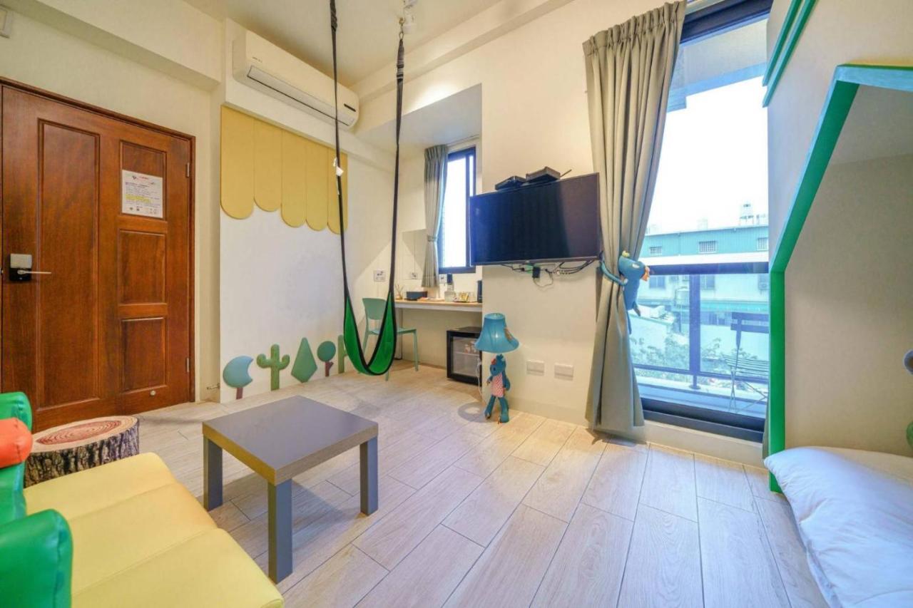 טאינאן Sunlight Forest Homestay מראה חיצוני תמונה